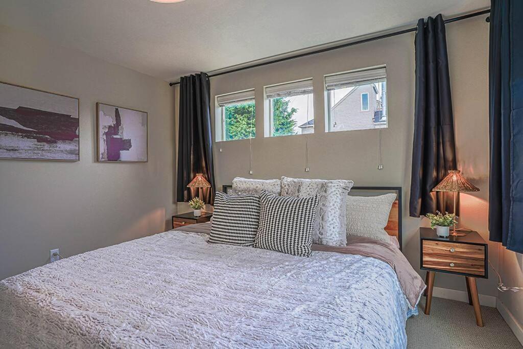 Fremont's Stylish Home-lake Union View On Rooftop *
