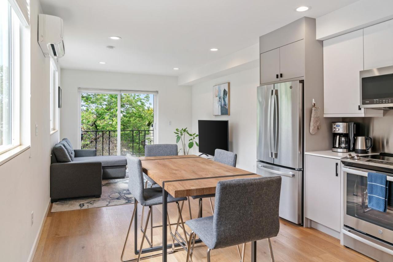 Modern Two Story Townhouse Near Light Rail * Seattle