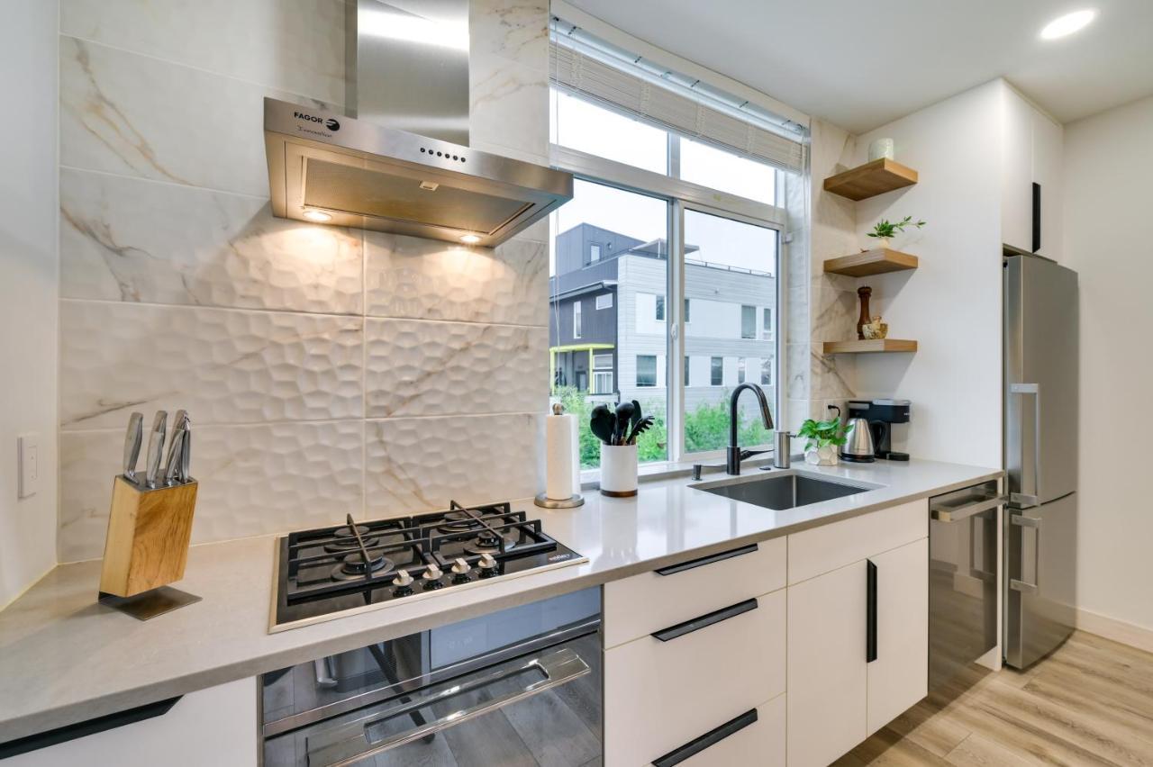Luxury Vacation With Fire Pit! Holiday home Seattle