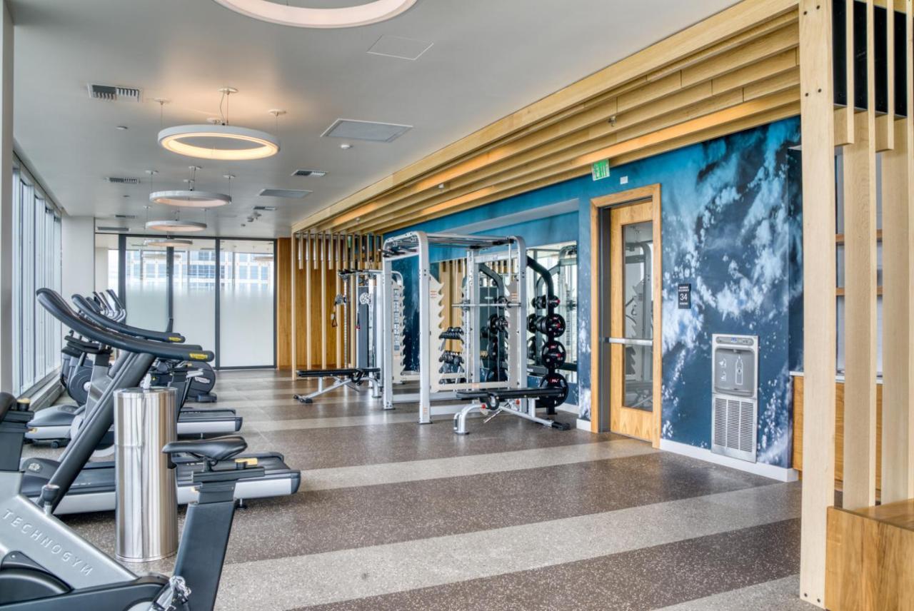 Downtown 1br W Gym Wd Bbq Nr Dining Shops Sea-399 Apartment