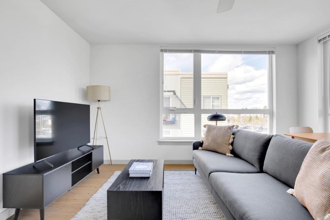 Columbia 2br W Wd Gym Nr Light Rail Sea-341 Seattle