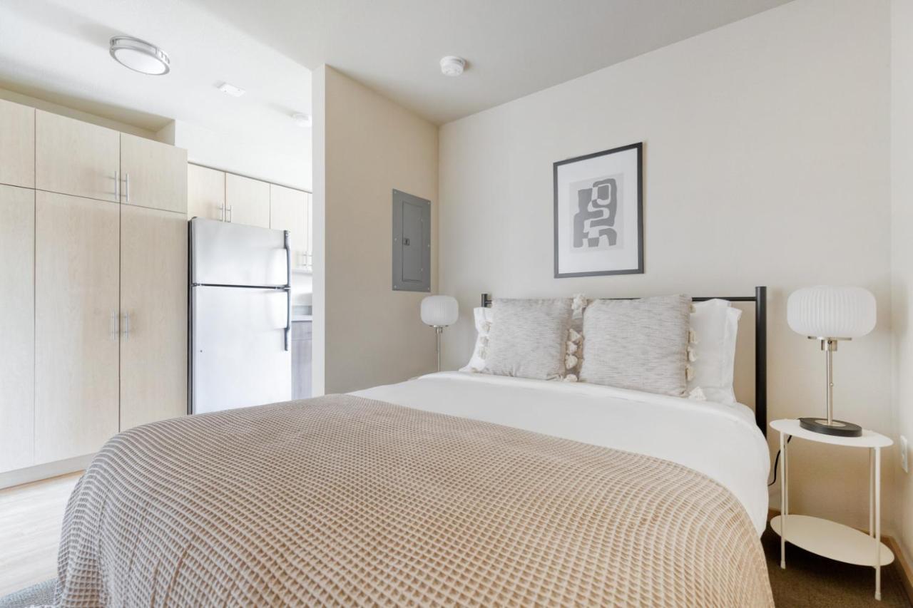 Queen Anne 1br W Roof Gym Wd Nr Metro Sea-349 *