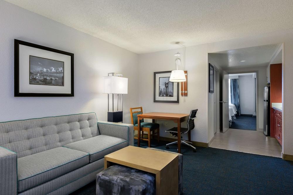 Hotel Homewood By Hilton Downtown Seattle
