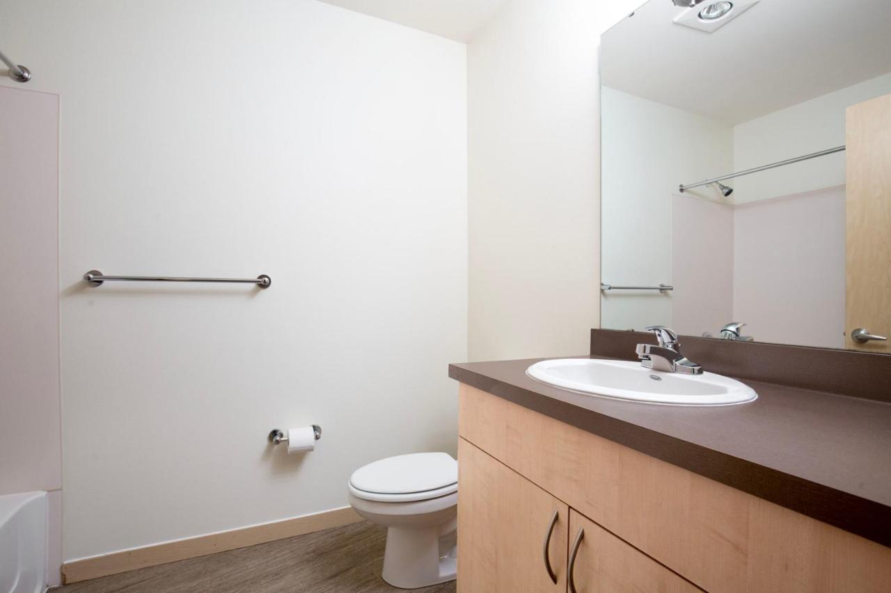 Apartment Wallingford W Pets Wd Nr 99 I-5 Sea-563