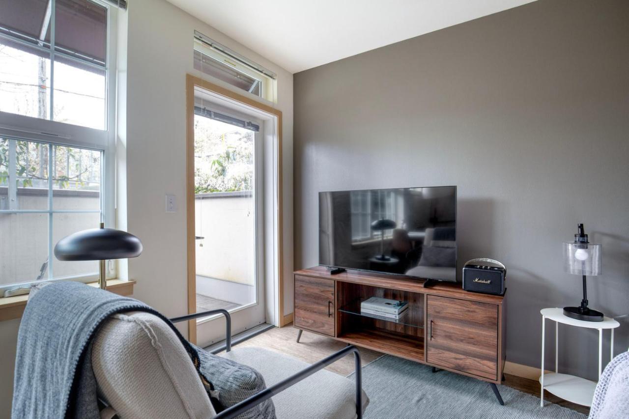 Apartment Wallingford W Pets Wd Nr 99 I-5 Sea-563