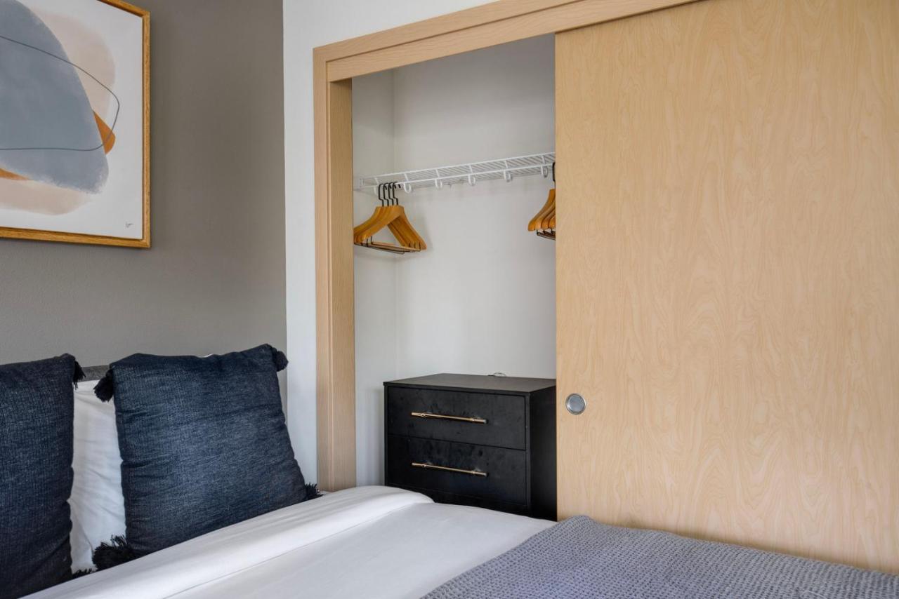 Apartment Wallingford W Pets Wd Nr 99 I-5 Sea-563 Seattle