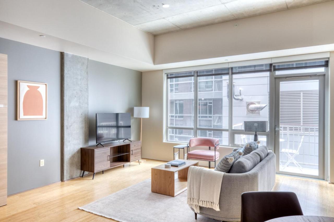 S Lake Union 1br W Wd Gym Walkable Area Sea-530 Seattle