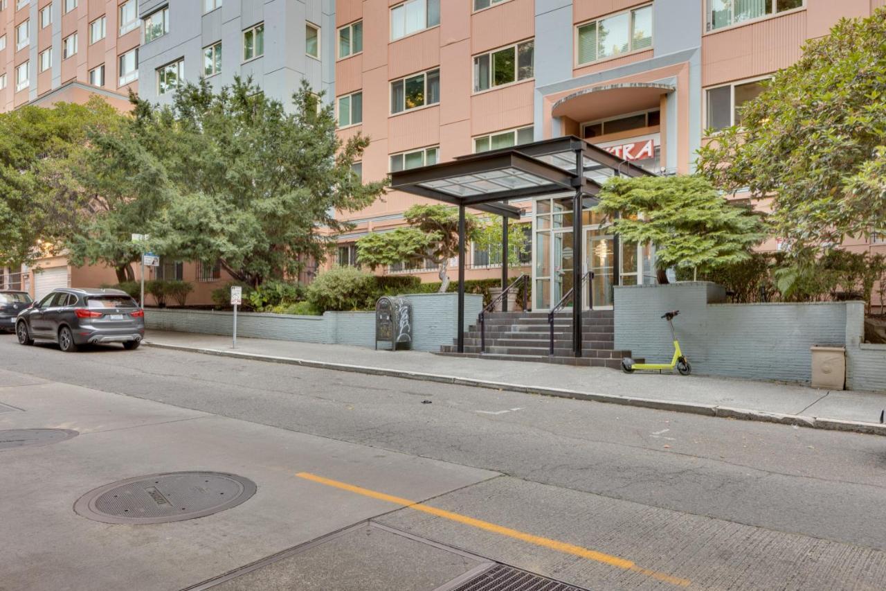 Downtown With Rooftop Deck And Views! Apartment Seattle
