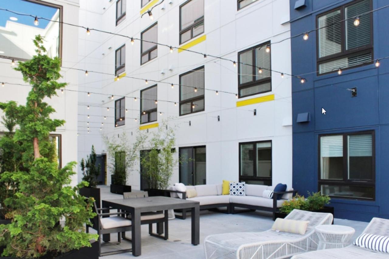 S Union 2br W Gym Bbq Nr Amazon Sea-81 Seattle