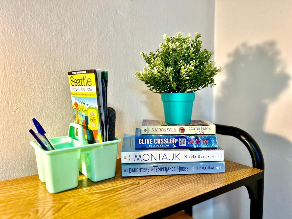 Homestay Airport Cozy Stay: Shared Comfort, Prime Location Seattle