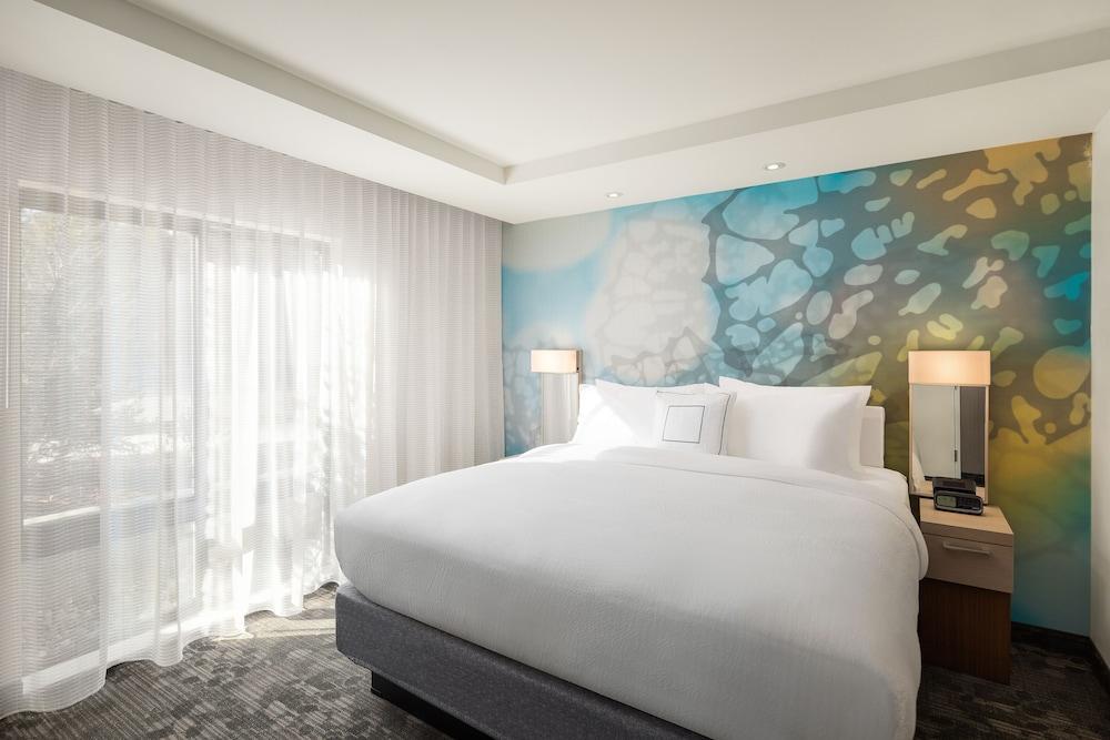 Courtyard By Marriott Northgate
