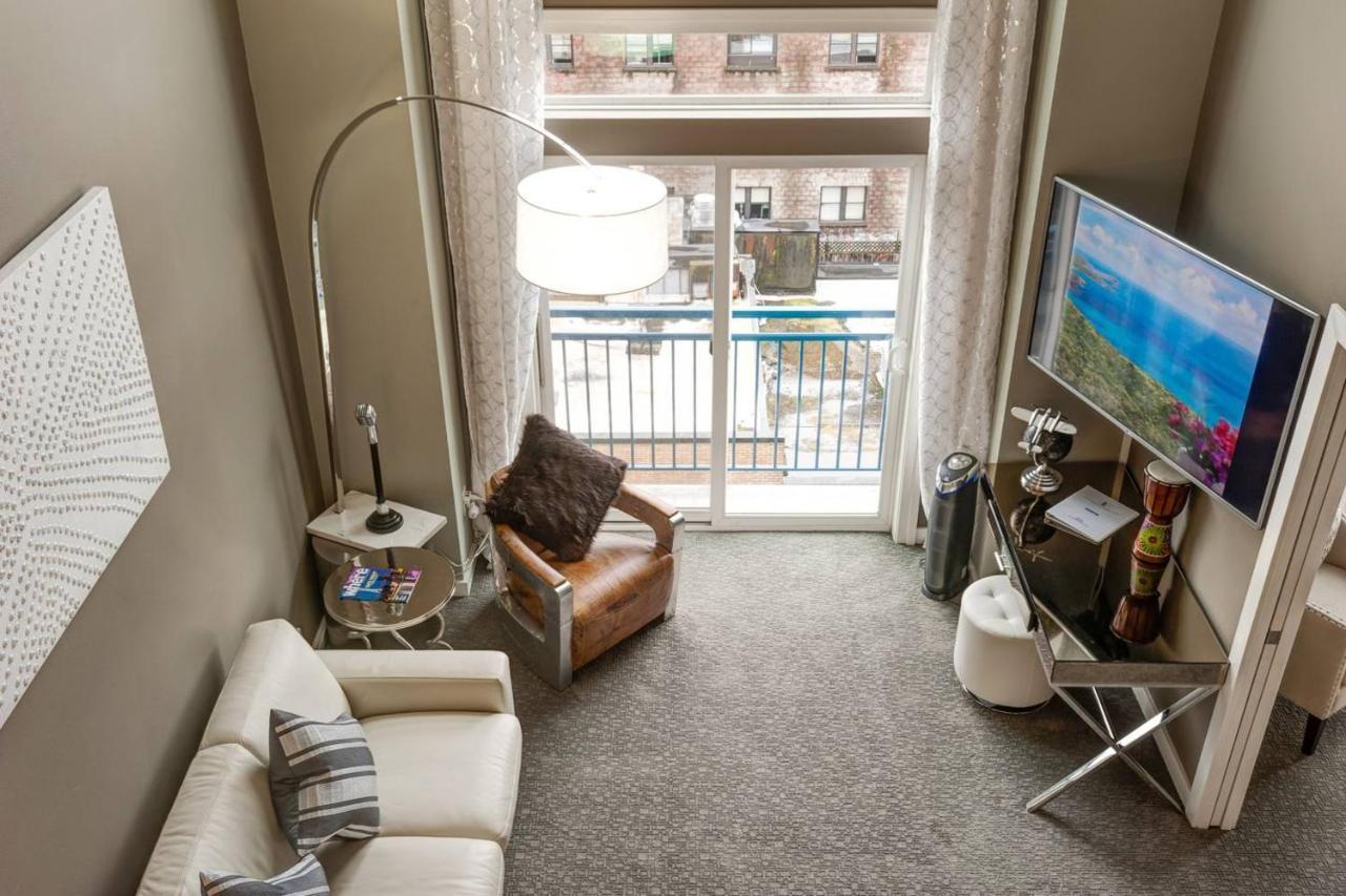 Apartment Modern Downtown Floor Penthouse With Bay Views *