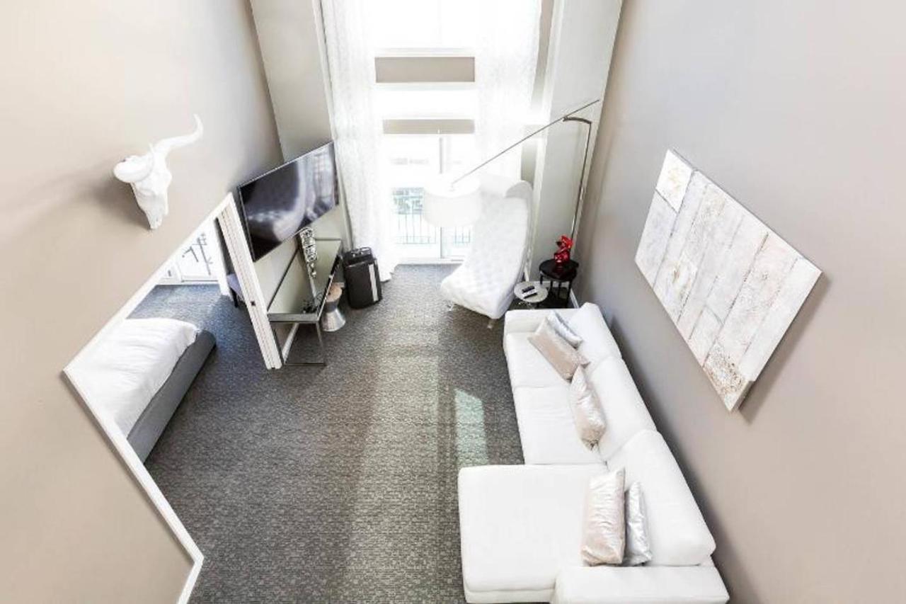 Space Needle Downtown Modern Story Penthouse Apartment Seattle