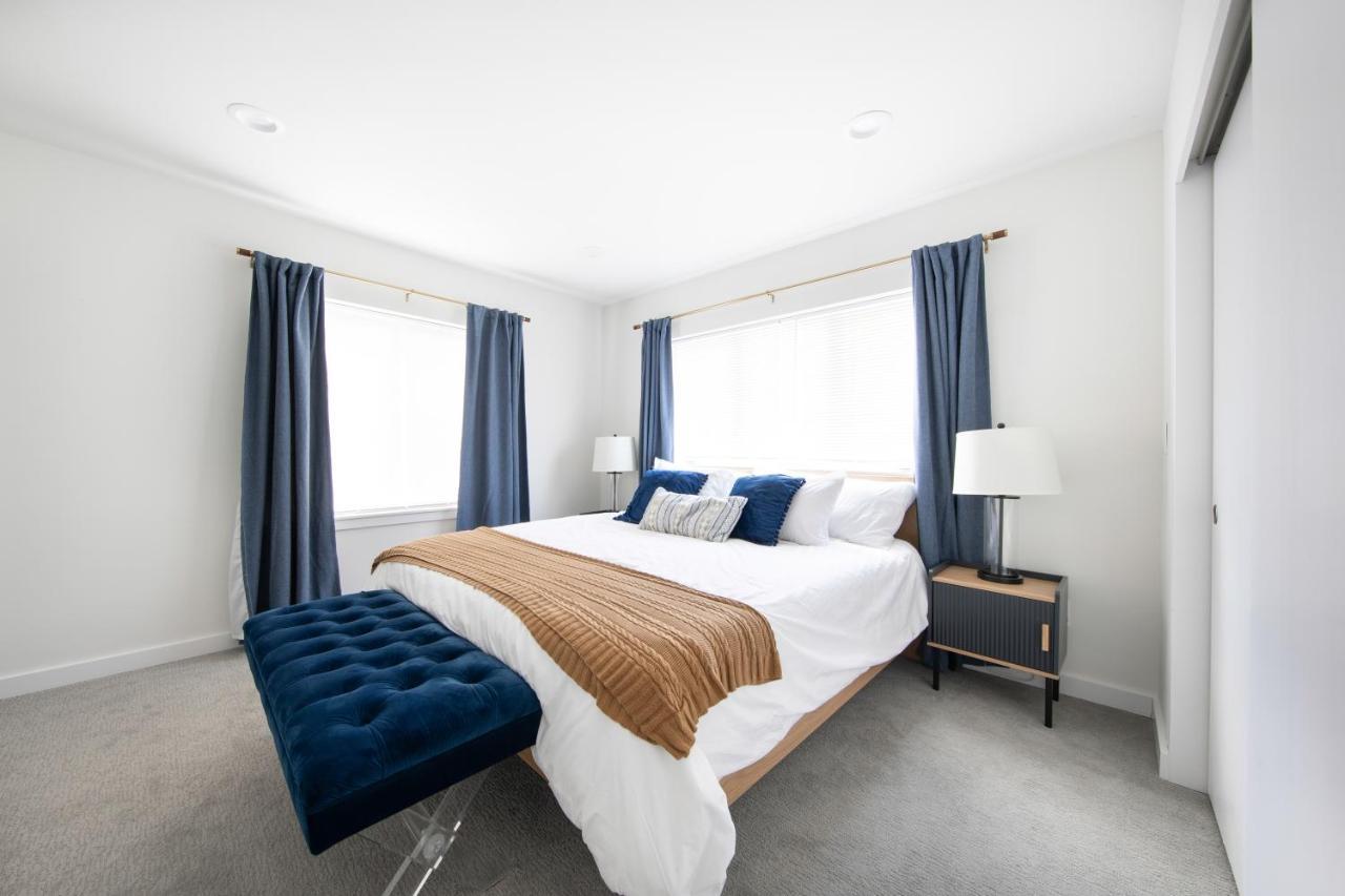 Ballard Base - Comfy Modern House In Holiday home