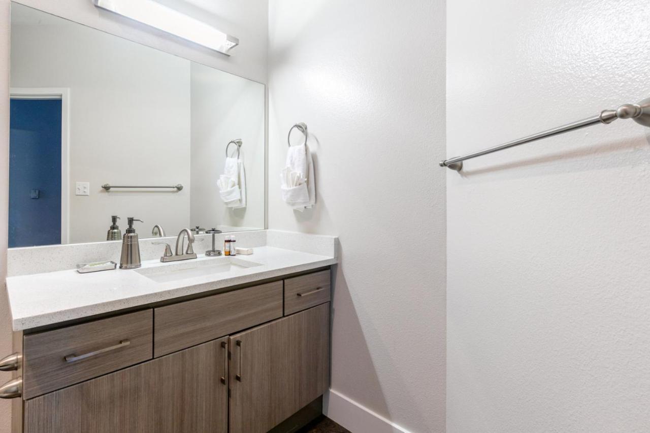 S Union 1br W Gym Pool Rooftop Nr I5 Sea-7 Seattle
