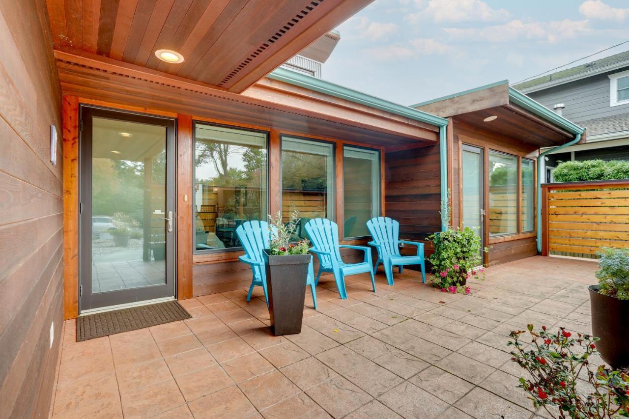 Beautiful With Patio About 9 Mi To Downtown Holiday home *