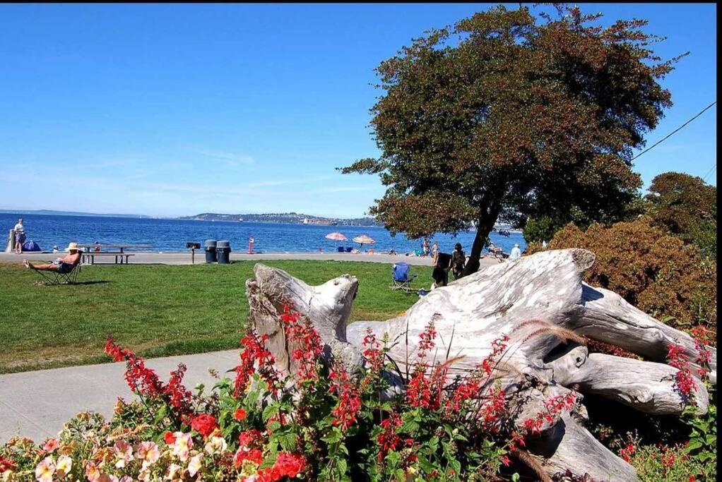 Beautiful Home, Location, Close To Holiday home Seattle