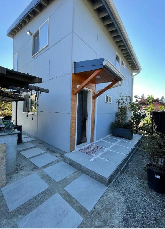 Guest house With Private Bath Santoniri Inspired