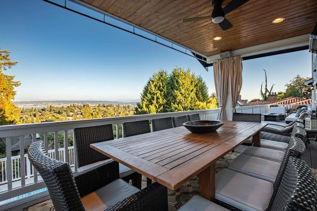 Villa Private Seattle