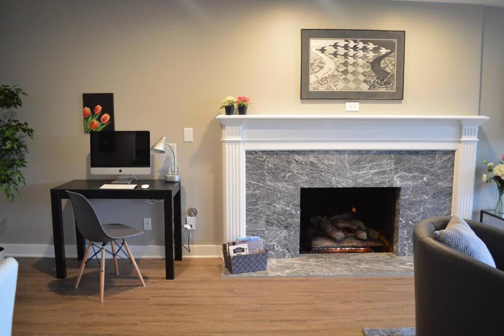 1-bedroom Seaview On Luxury Estate With Views Of Olympic Mountains Apartment *