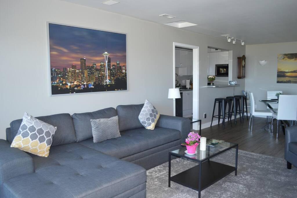 1-bedroom Seaview On Luxury Estate With Views Of Olympic Mountains Apartment *