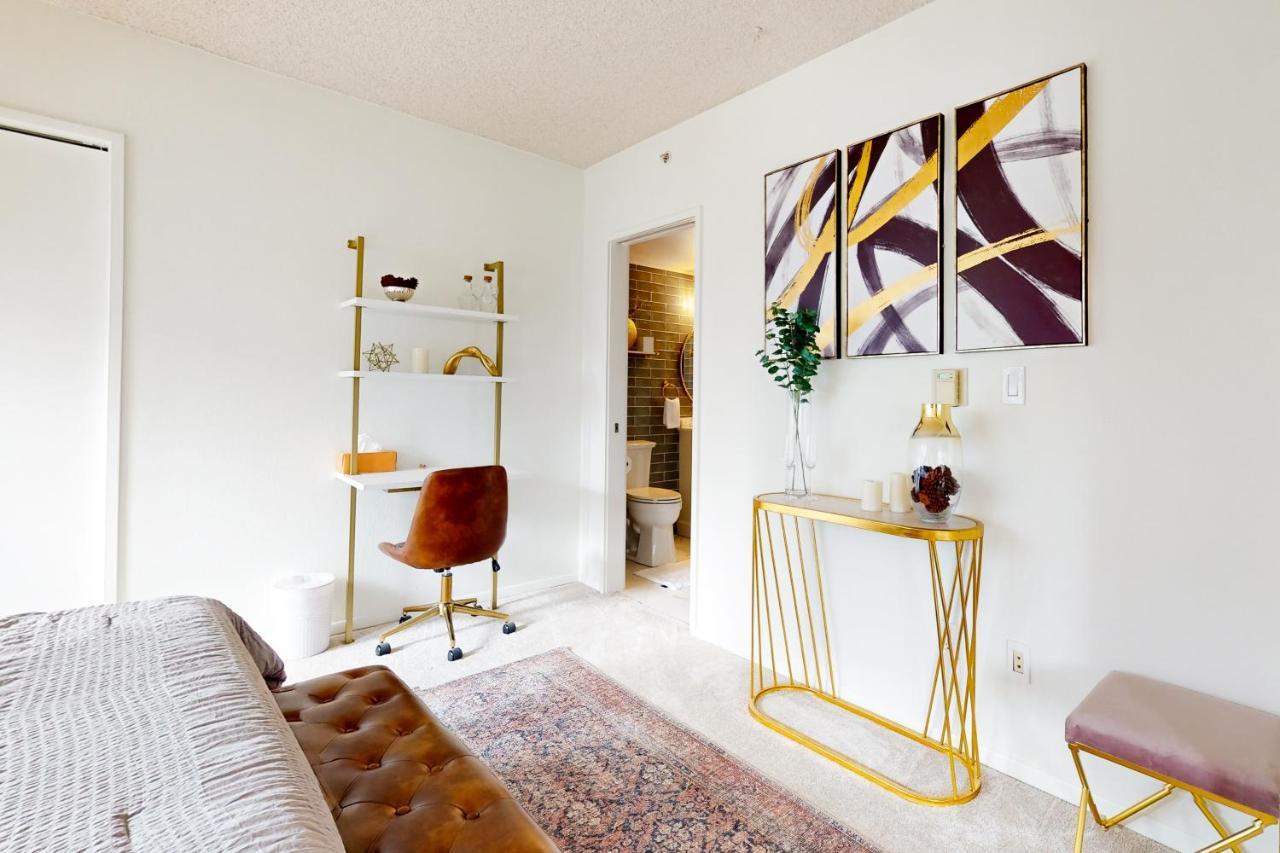 Apartment Golden Eye