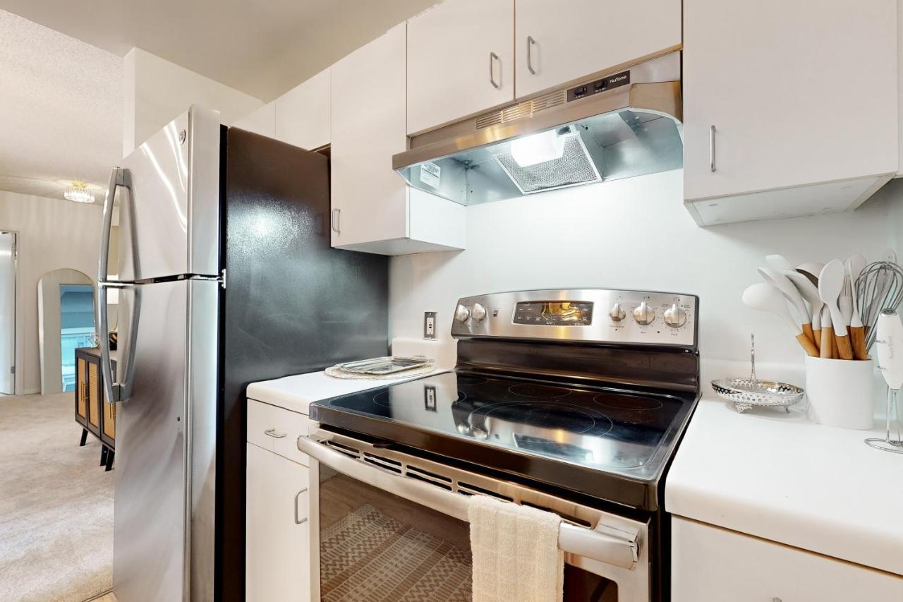 Golden Eye Apartment