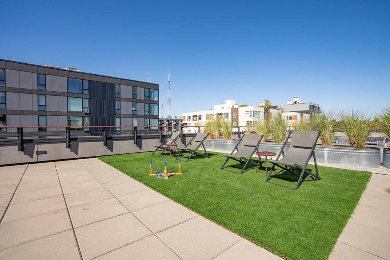 Lux 1 Bd Apartment- Rooftop, Wifi, Pet Friendly *