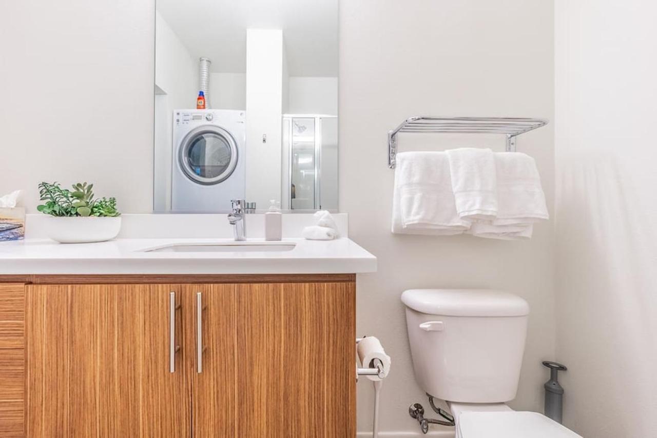 Lux 1 Bd Apartment- Rooftop, Wifi, Pet Friendly