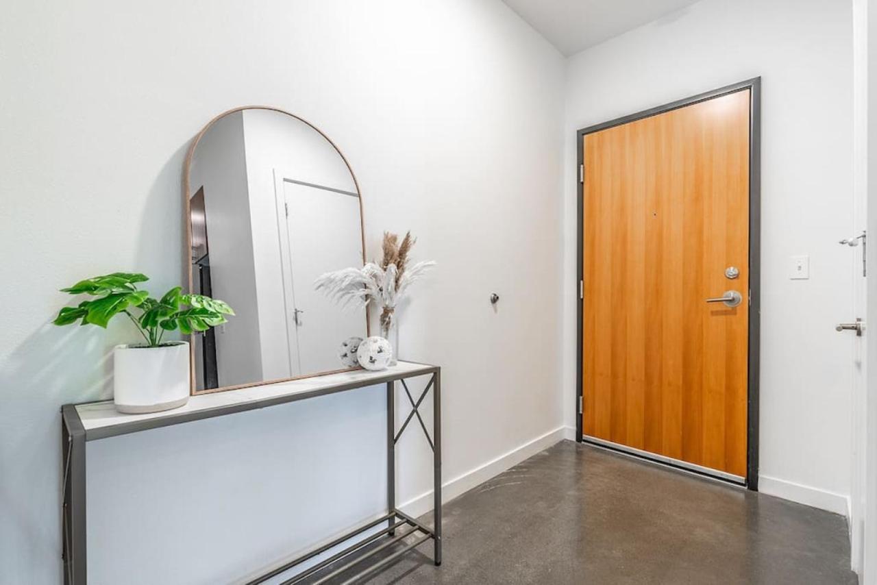 Apartment Lux 1 Bd Apartment- Rooftop, Wifi, Pet Friendly