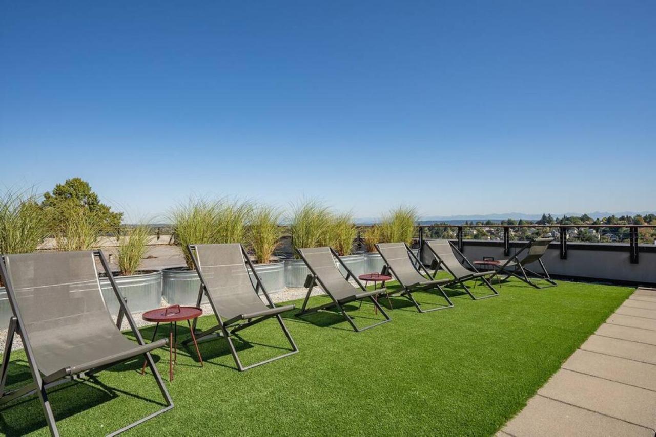 Lux 1 Bd Apartment- Rooftop, Wifi, Pet Friendly *
