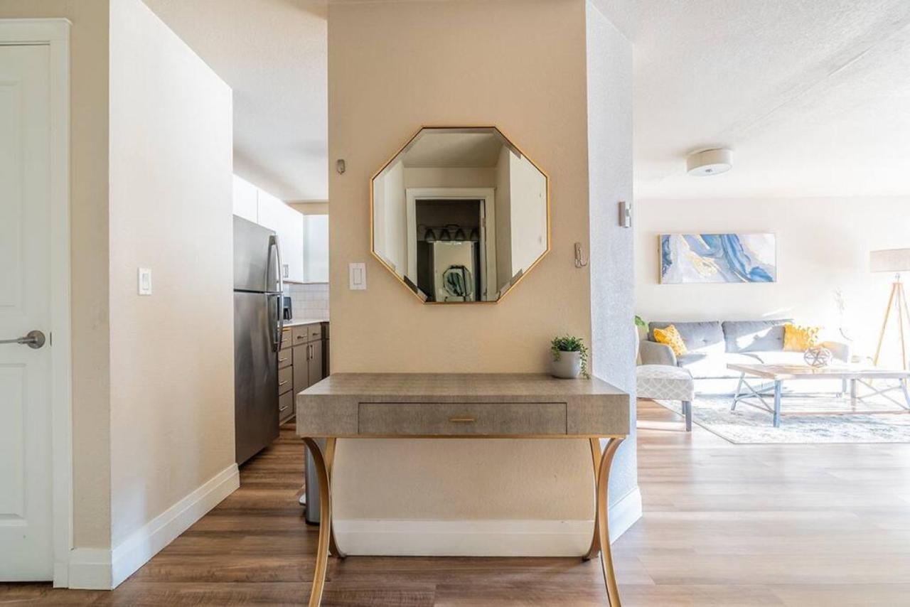 Modern And Spacious Apartment- Gym, Wifi, Free Parking *