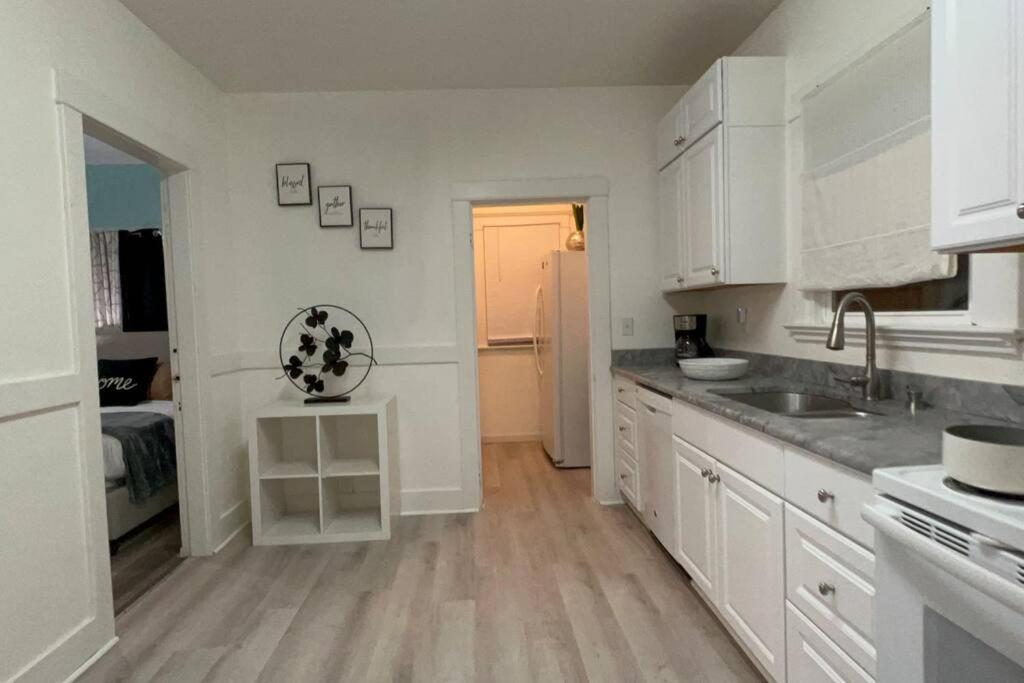 Victorian Villa: Interns Or Family Seattle