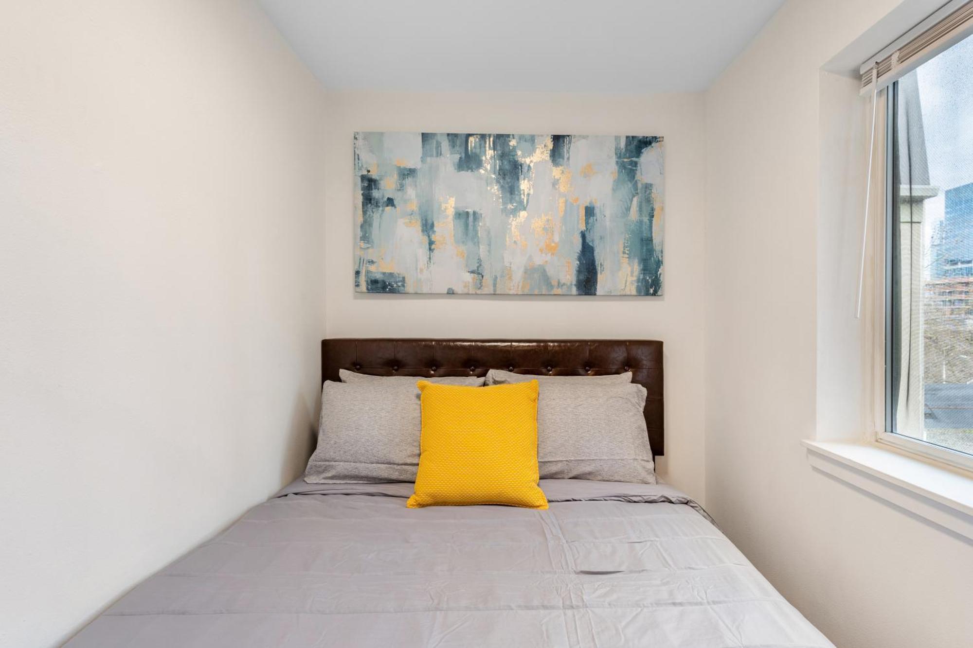 Seattle's Gem: Elegant 1br In Belltown Apartment *