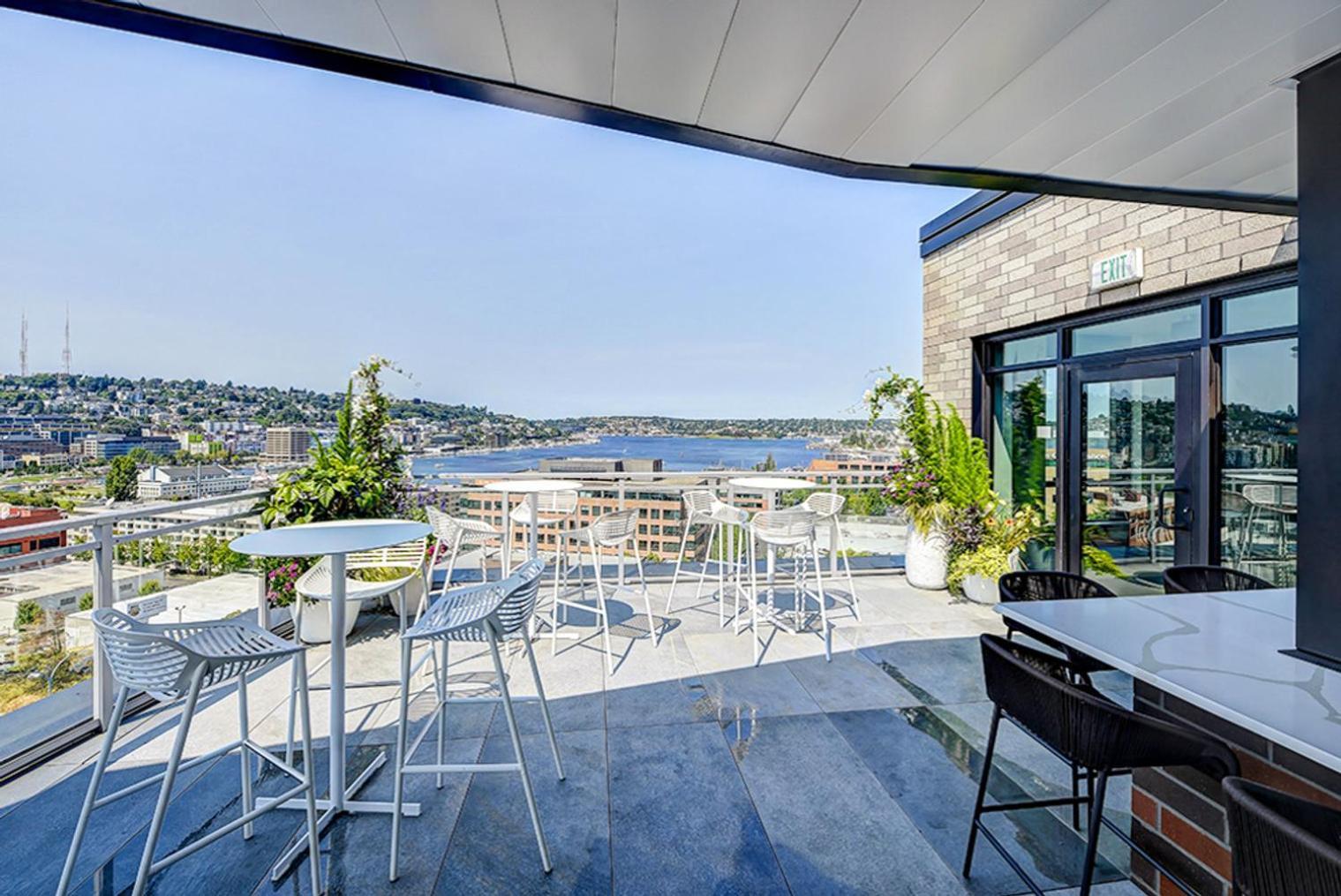 Blueground South Union Space Needle Views Sea-709 Apartment Seattle