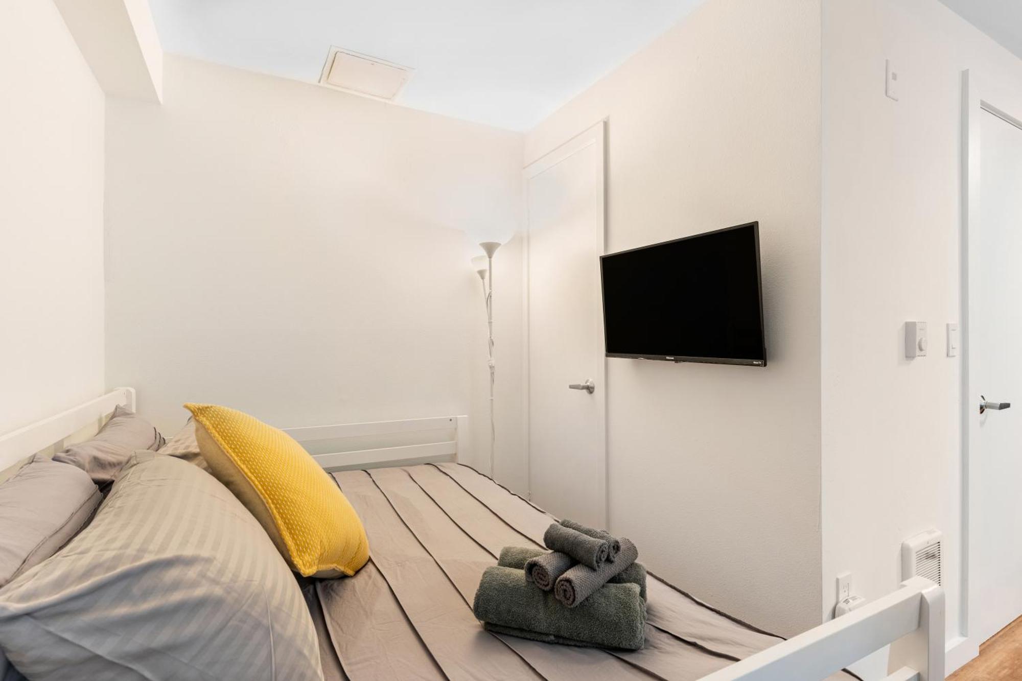 Apartment Seattle's Gem: Elegant 1br In Belltown Seattle