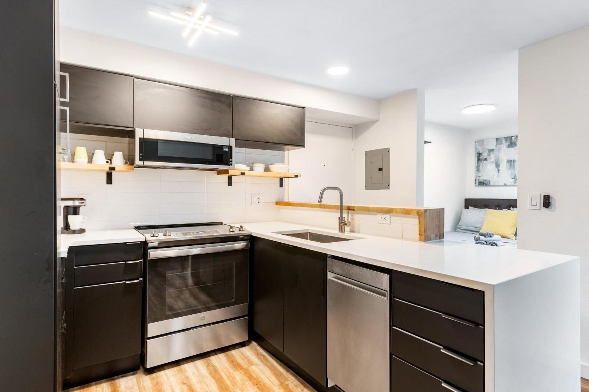 Seattle's Gem: Elegant 1br In Belltown Apartment *