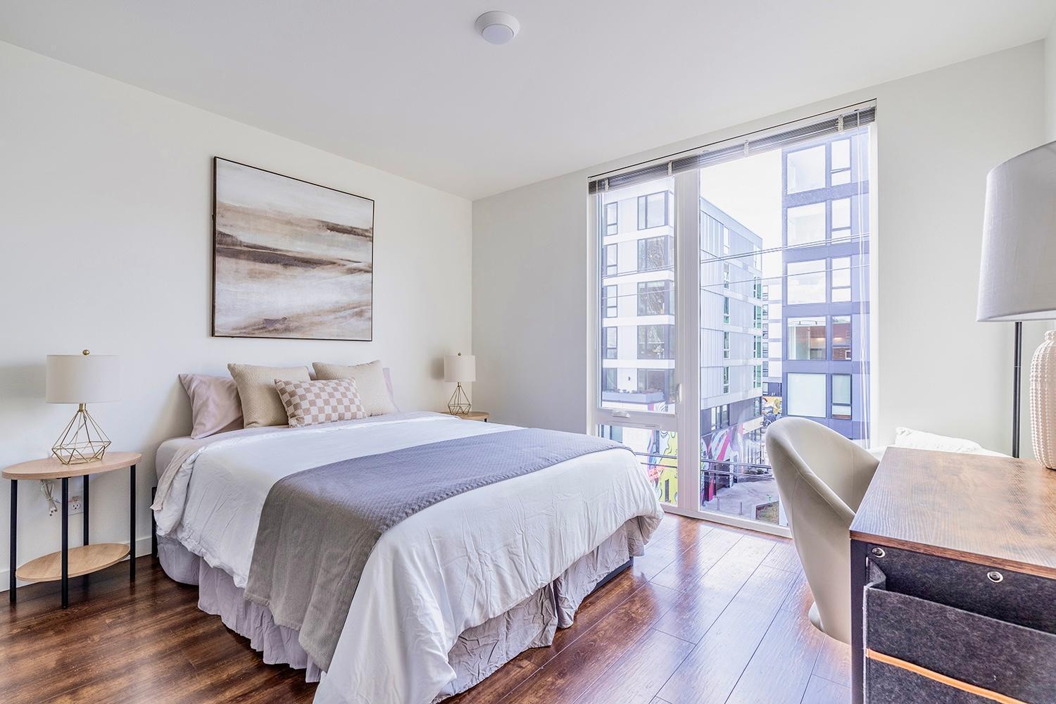 Apartment Modern And Stylish Penthouse *