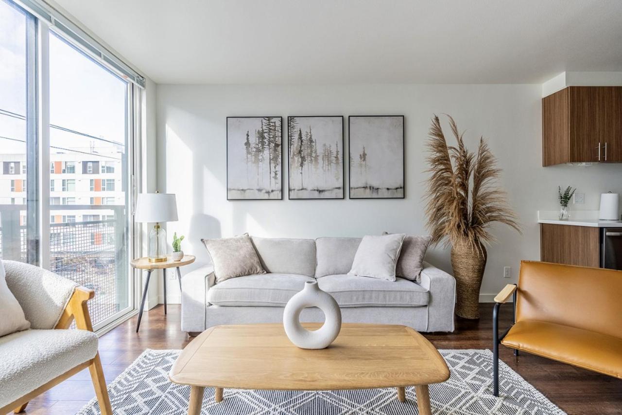 Modern And Stylish Penthouse Apartment