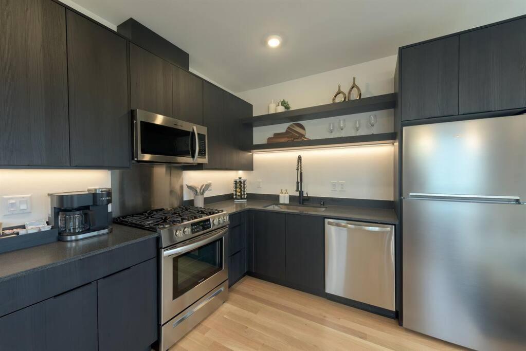 Charm, Near University, 3 Bedroom W&d, Fast Wifi * Seattle