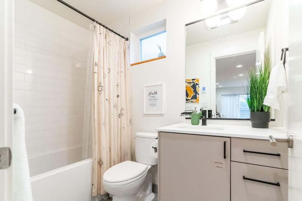 Holiday home Ballard's Pet-friendly Mid Century + Rooftop Deck Seattle