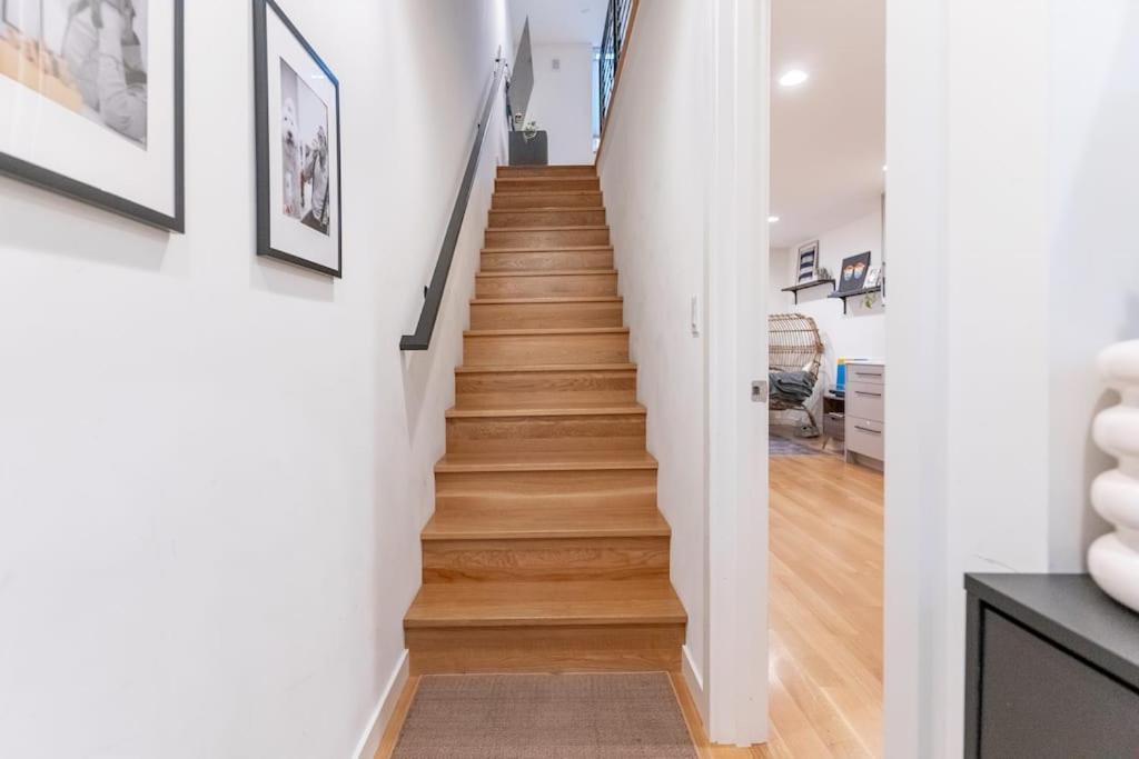 Holiday home Ballard's Pet-friendly Mid Century + Rooftop Deck *