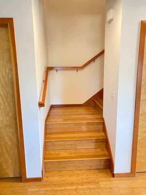 Holiday home Cozy Rustic Minutes From Downtown Seattle! *