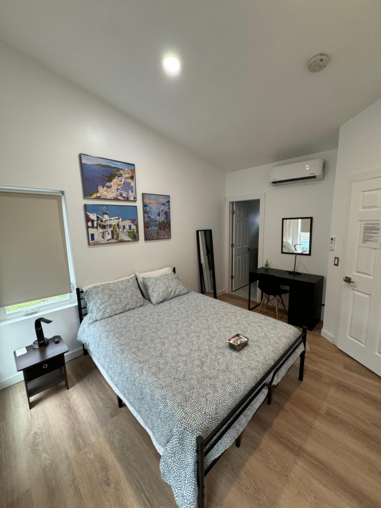 Guest house With Private Bath Santoniri Inspired Seattle