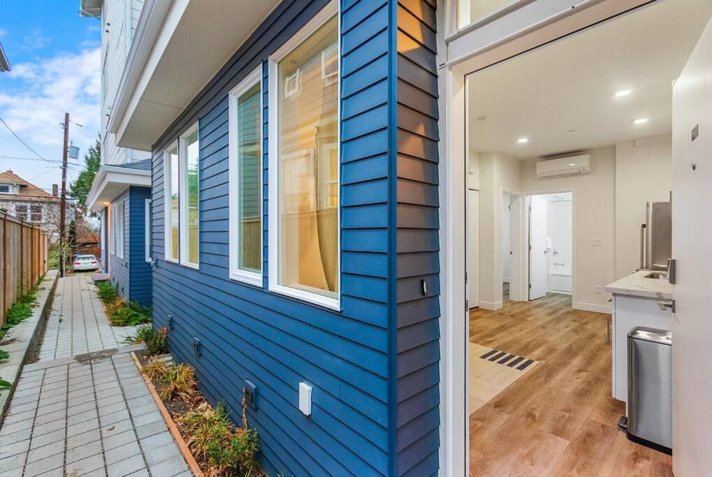 Cozy Oasis In The Heart Of Capitol Hill Seattle