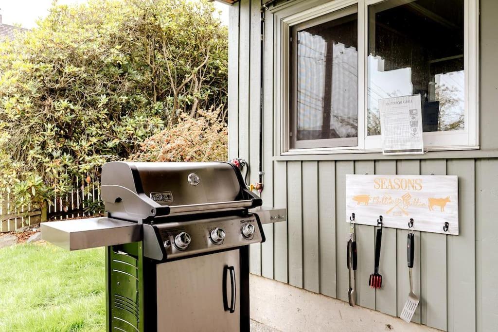 Apartment Seasons At Leschi Hillsides
