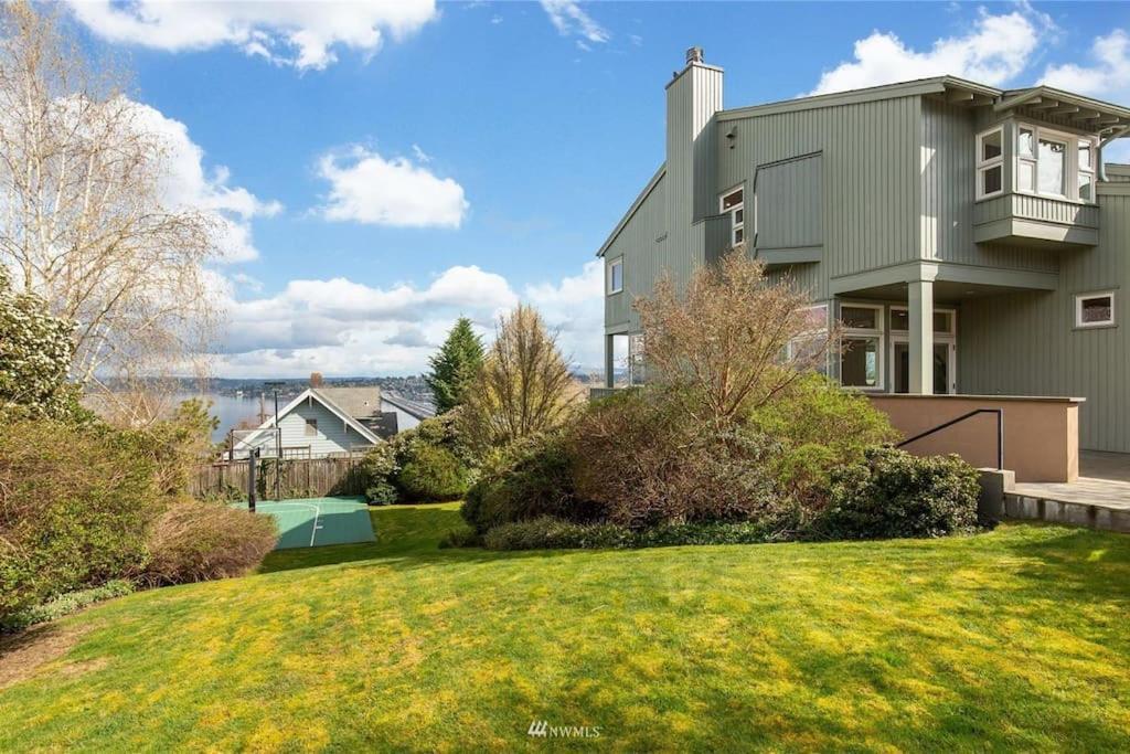 Seasons At Leschi Hillsides Apartment