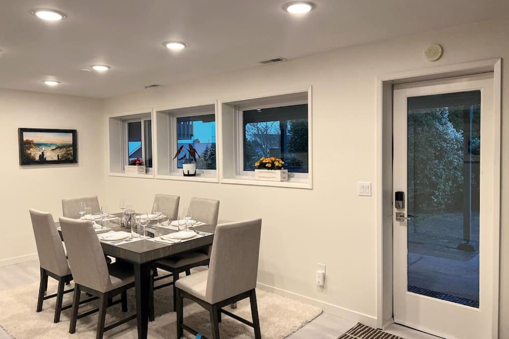Apartment Seasons At Leschi Hillsides