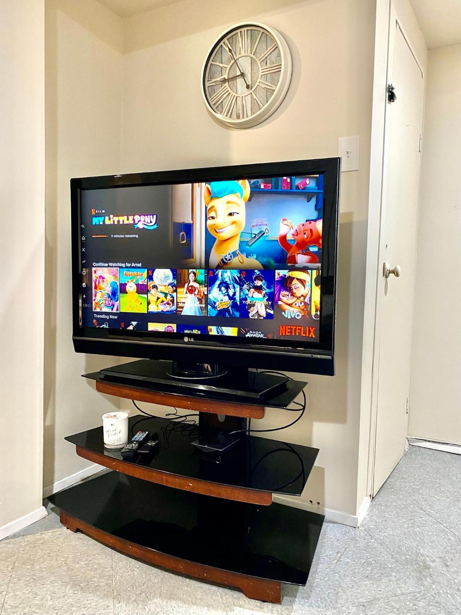 Tiny Private On The 1st Floor With Shared Bathroom Near Seatac Airport And Downtown Homestay Seattle