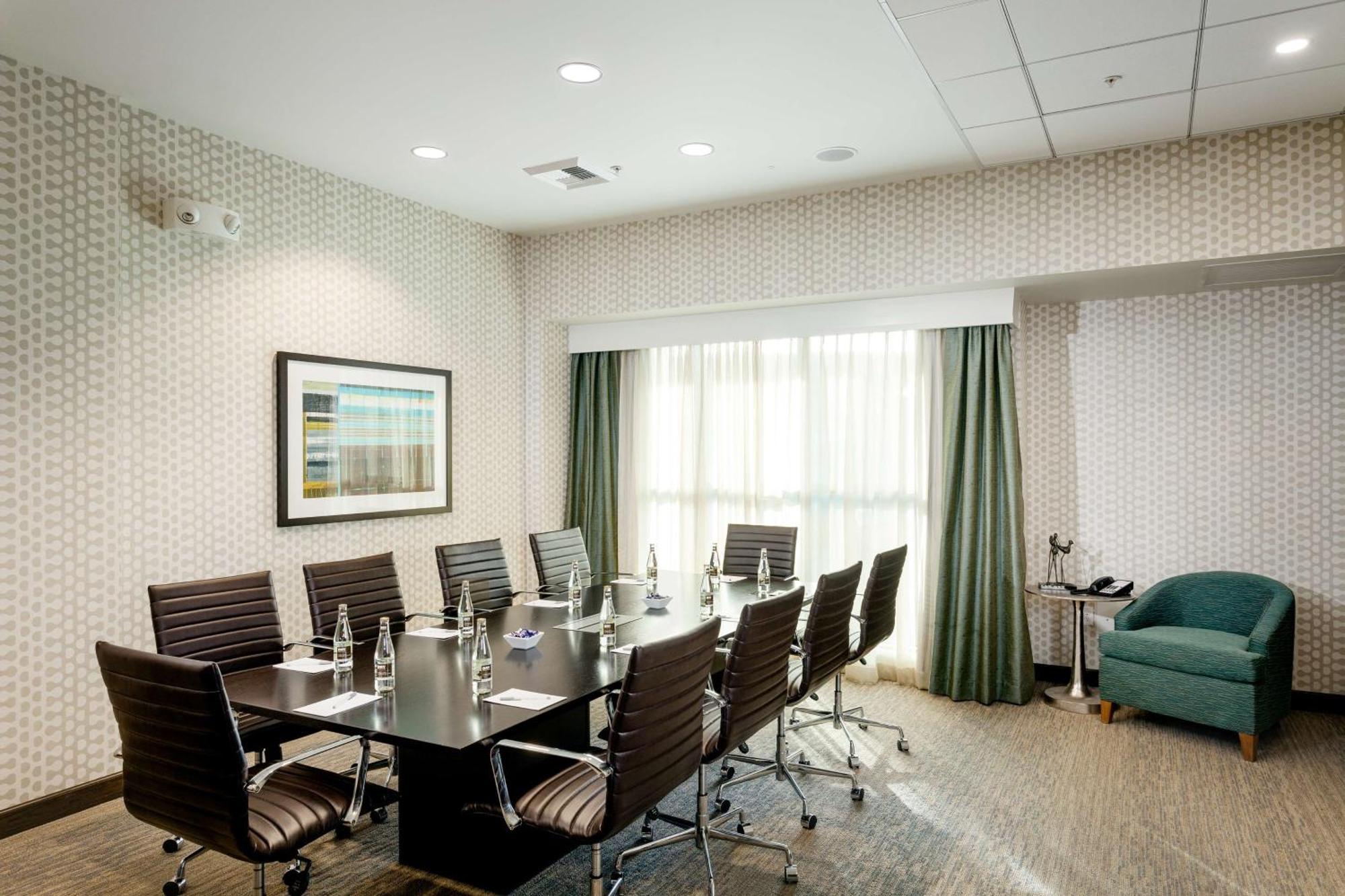 Hampton & By Hilton Seattle/northgate 3* Seattle